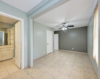 4701 Bandera Rd - Photo Thumbnail 24