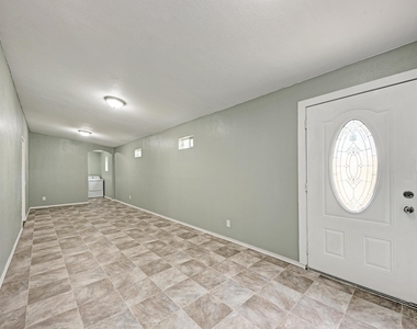 4701 Bandera Rd - Photo Thumbnail 17