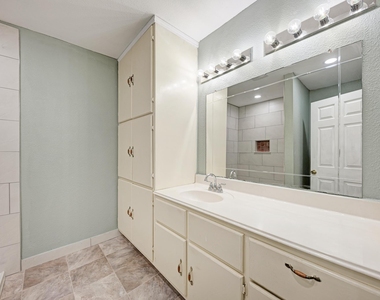 4701 Bandera Rd - Photo Thumbnail 21