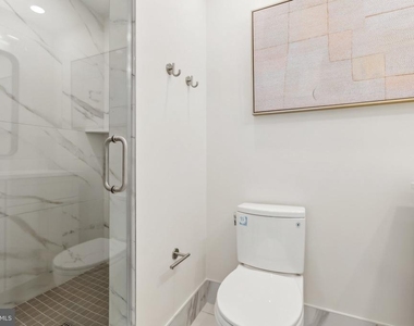 1641 R Street Nw - Photo Thumbnail 4