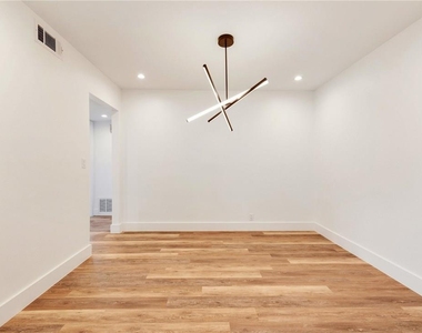 1021 E 45th St - Photo Thumbnail 14