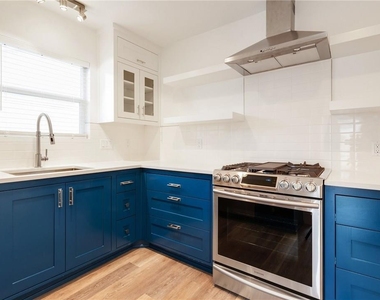 1021 E 45th St - Photo Thumbnail 9