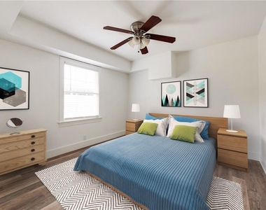 1021 E 45th St - Photo Thumbnail 4