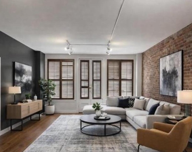 311 5th St - Photo Thumbnail 3