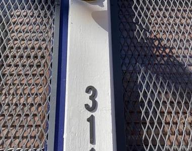311 5th St - Photo Thumbnail 2
