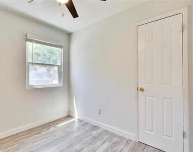 3462 Willowrun Dr - Photo Thumbnail 12
