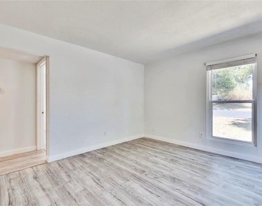 3462 Willowrun Dr - Photo Thumbnail 18