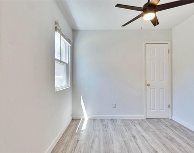 3462 Willowrun Dr - Photo Thumbnail 15