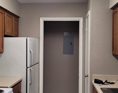 8804 Schick Rd - Photo Thumbnail 3