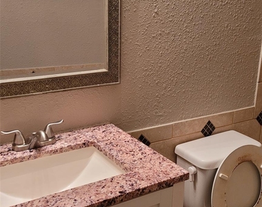 8804 Schick Rd - Photo Thumbnail 14