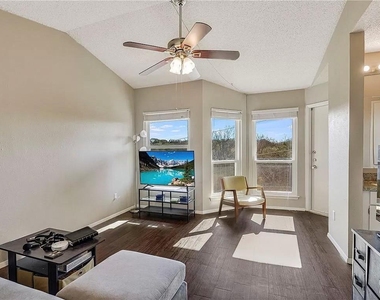 5313 Indio Dr - Photo Thumbnail 12