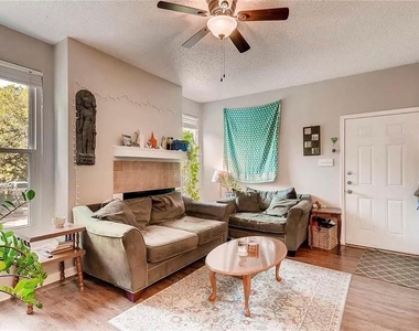 5313 Indio Dr - Photo Thumbnail 8