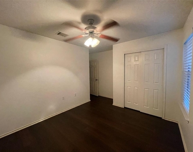 1513 Coriander Dr - Photo Thumbnail 19