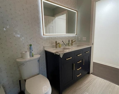 1513 Coriander Dr - Photo Thumbnail 5