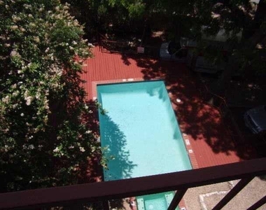 2901 San Jacinto Blvd - Photo Thumbnail 7