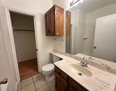 1906 Robbins Pl - Photo Thumbnail 19