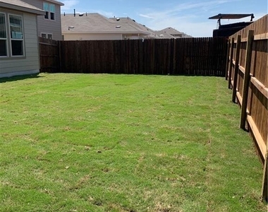 1229 Cliffbrake Way - Photo Thumbnail 19