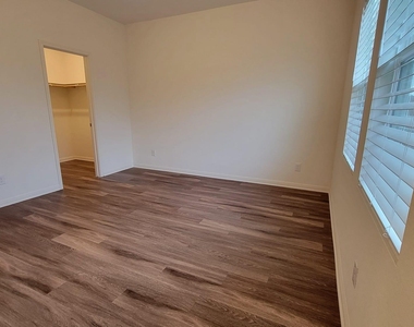 850 Bunton Reserve Blvd - Photo Thumbnail 7
