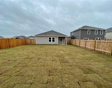 850 Bunton Reserve Blvd - Photo Thumbnail 9