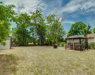 4615 Ribbecke Ave - Photo Thumbnail 16