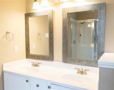 1608 Diana Dr - Photo Thumbnail 8