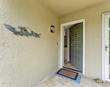 658 Summer Place - Photo Thumbnail 1