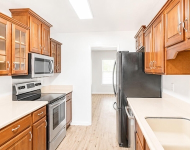 4727 Southern Pacific Drive - Photo Thumbnail 4