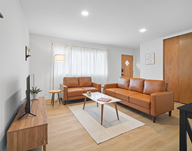 1105 Julienne Drive - Photo Thumbnail 2