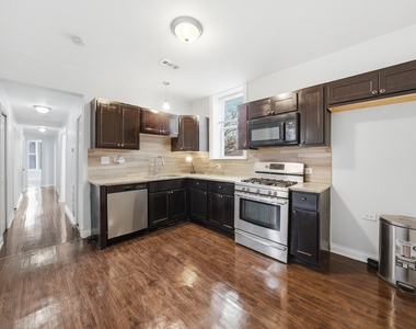 7242 S May Street - Photo Thumbnail 7