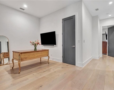 580 Heatherden Avenue - Photo Thumbnail 22