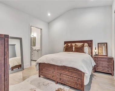 580 Heatherden Avenue - Photo Thumbnail 32