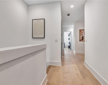 580 Heatherden Avenue - Photo Thumbnail 20