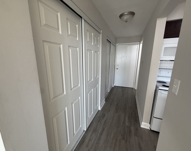 7300 W North Avenue - Photo Thumbnail 12