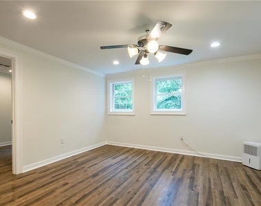4932 Rock Haven Drive Sw - Photo Thumbnail 6