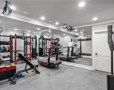 5265 Peachtree Dunwoody Road - Photo Thumbnail 34