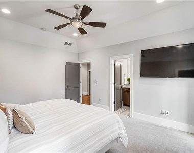 5265 Peachtree Dunwoody Road - Photo Thumbnail 58