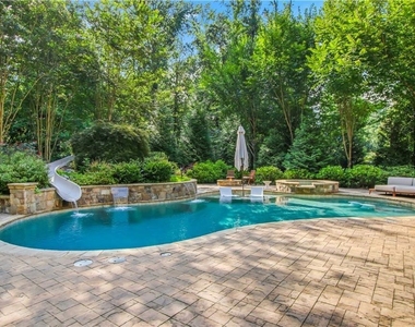 5265 Peachtree Dunwoody Road - Photo Thumbnail 22