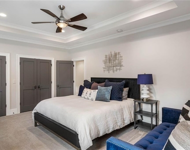 5265 Peachtree Dunwoody Road - Photo Thumbnail 40