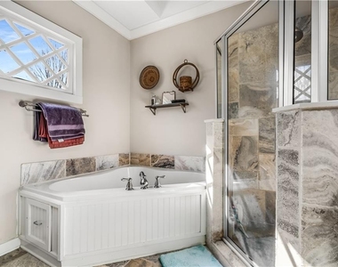 1628 Briarcliff Road Ne - Photo Thumbnail 13