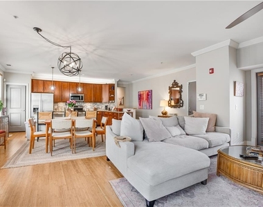 1628 Briarcliff Road Ne - Photo Thumbnail 3