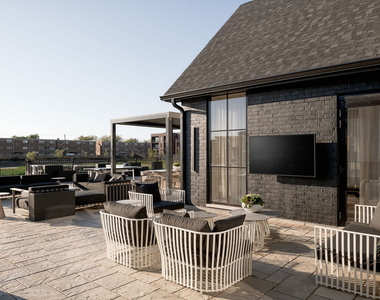 8003 W Belmont Avenue - Photo Thumbnail 27