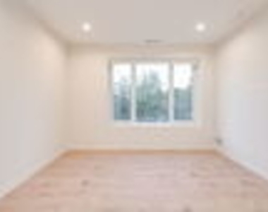 8037 W Belmont Avenue - Photo Thumbnail 9