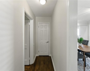 1411 Mercer Avenue - Photo Thumbnail 11
