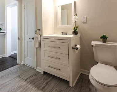 1411 Mercer Avenue - Photo Thumbnail 18