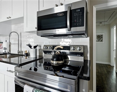 1411 Mercer Avenue - Photo Thumbnail 2
