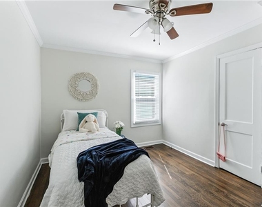1411 Mercer Avenue - Photo Thumbnail 16