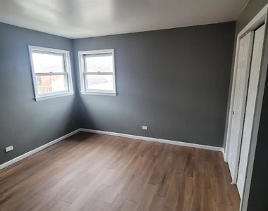 14521 S Richmond Avenue - Photo Thumbnail 2