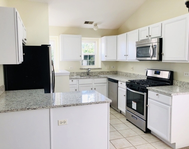 2903 Bartlett Court - Photo Thumbnail 2
