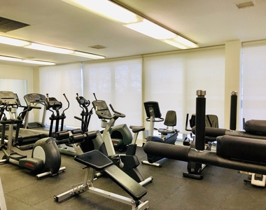 4800 S Chicago Beach Drive - Photo Thumbnail 14