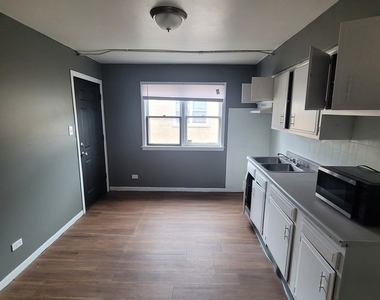 14521 S Richmond Avenue - Photo Thumbnail 4